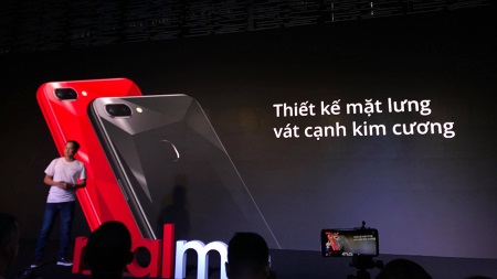 Realme 2 là sản phẩm giá rẻ với thiết kế ấn tượng