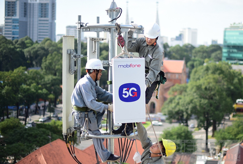 Bộ trưởng Bộ KH&CN Nguyễn Mạnh Hùng cho biết Việt Nam đã mở cửa ngành viễn thông được hơn 20 năm nhưng vẫn “loay hoay” về cạnh tranh hạ tầng.